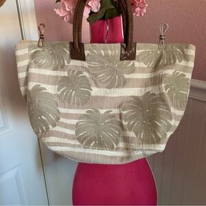 Linen Never Used J. Jill Tote, tie enclosure, perfect condition